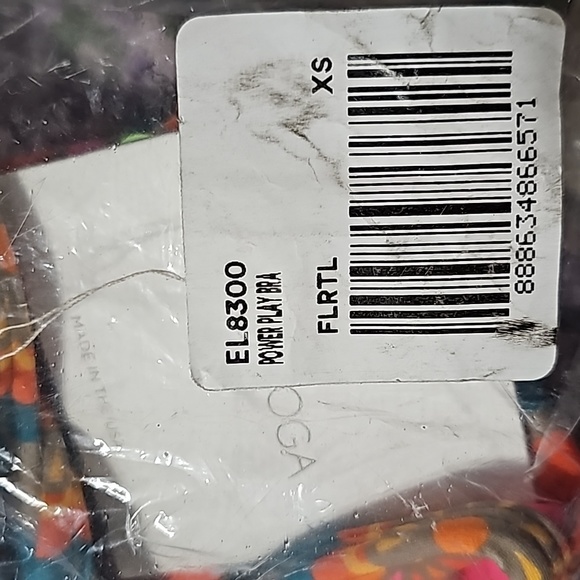 Beyond Yoga sports bra NWT - Picture 3 of 3